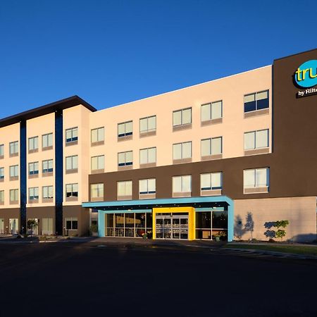 Tru By Hilton Yakima Airport Hotel Екстериор снимка